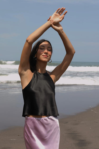 The halter neck top (Black)